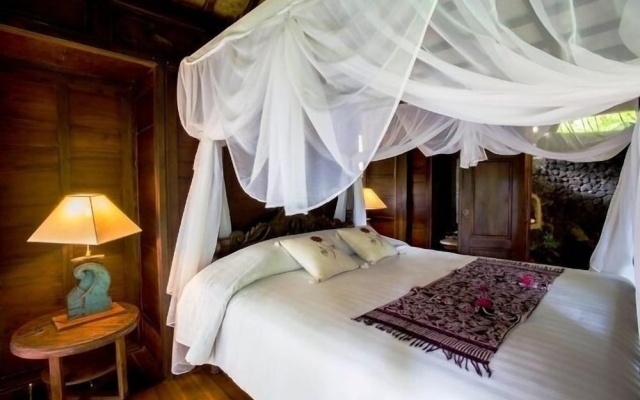 Surya Shanti Villa – Guest Rooms – Sidemen
