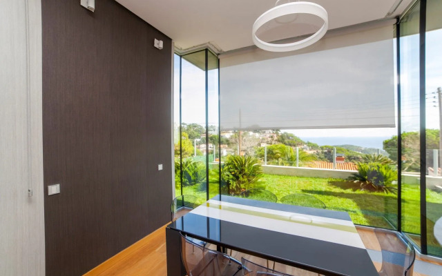 VILLA DYPSIS - Stunning Modern Villa with Great Views