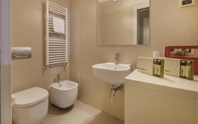 Beautiful Studio Flat With Balcony in Front of Arena