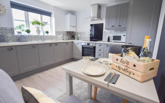 New Luxury 1-bed House nr Bicester Village
