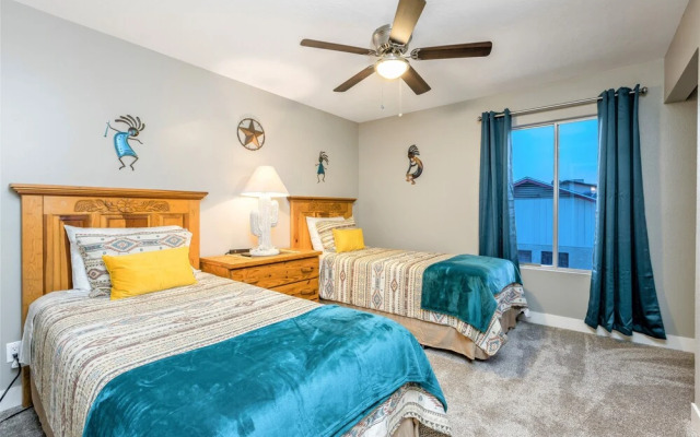 Rusty Spur by BlueBarrel Homes