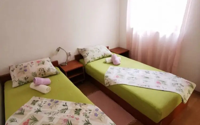 Goran - Close to the sea & Parking Space - A1