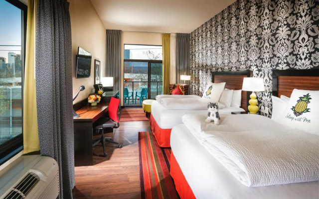 The Maxwell Hotel - A Staypineapple Hotel