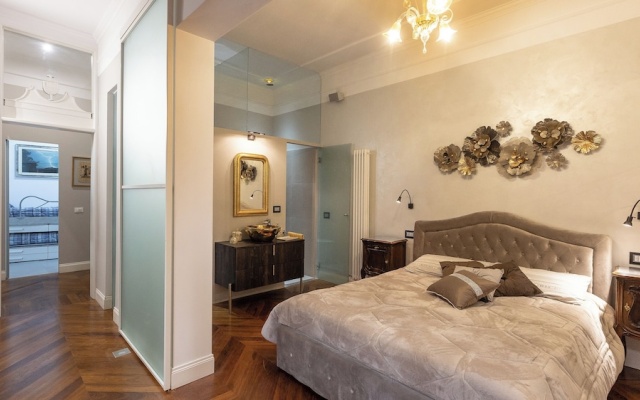 Rental in Rome Gregoriana Apartment