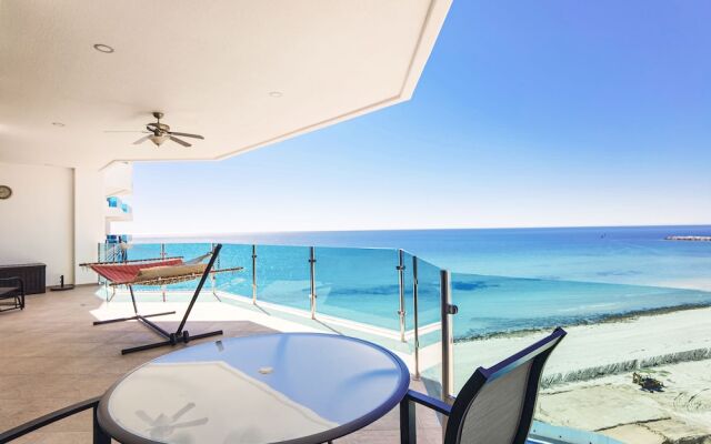 Hotel Esmeralda Beach Resort