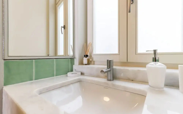 Downtown Santa Justa by Homing