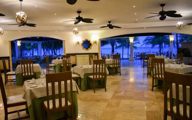 Royal Hideaway Playacar All Inclusive - Adults only