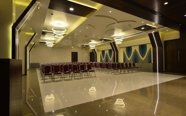 JP Kyriad Dhule
