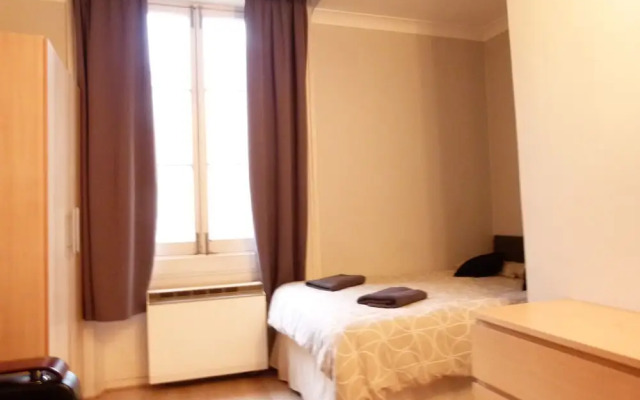 SS Property Hub – Apartment Close to Hyde Park