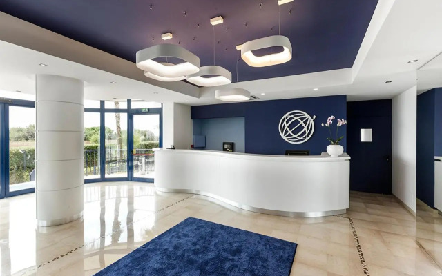 Ticho's Greenblu Hotel