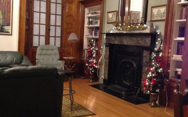 Pring Guesthouse - Hostel