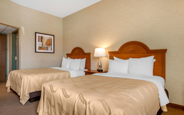 Quality Inn & Suites Gibsonia - Pittsburgh North