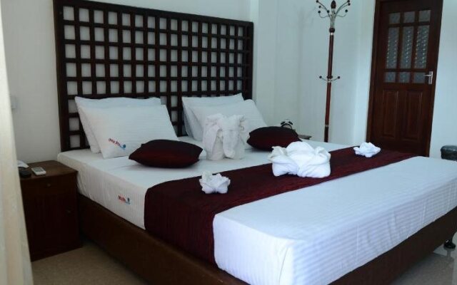 Otha Shy Airport Transit Hotel