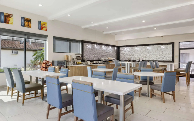 Best Western Carlsbad by the Sea