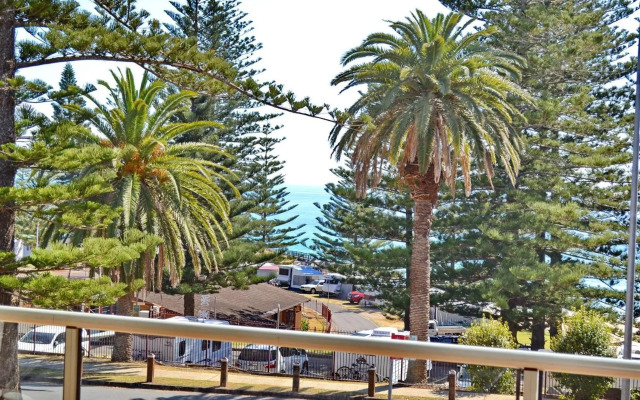 Tradewinds Apartment 4