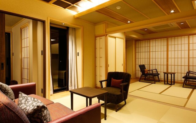 Awaji Hamarikyu Besso Takumi <Awajisjima>