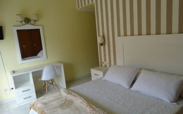Hotel Cervantes
