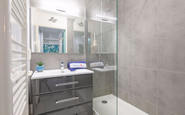 Villa LOpen Fréjus 21080