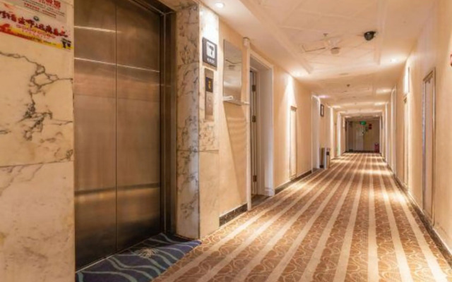 Pai Hotel (Tianjin Binguan Subway Station Municipal Government)
