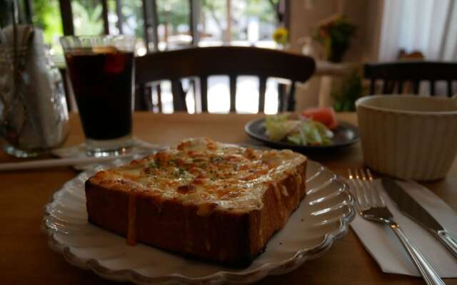 7 Rooms Hotel & Cafe 東京葛西