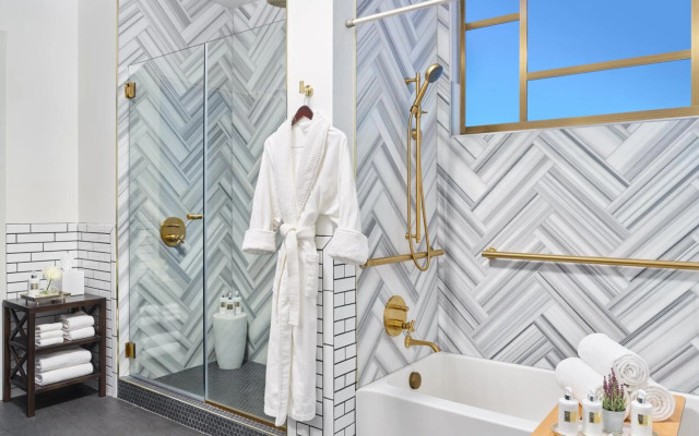 Halcyon - a hotel in Cherry Creek