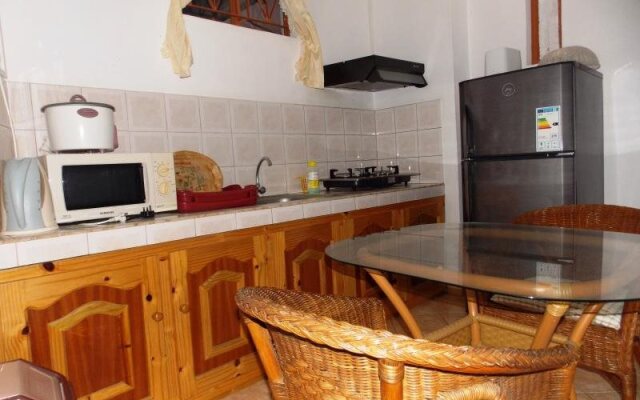Le Manoir Guest House
