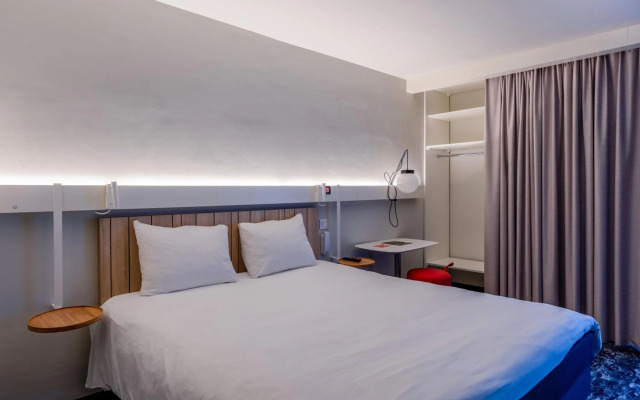 ibis La Rochelle Centre Historique Hotel