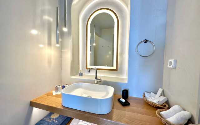 Eteoro Suites