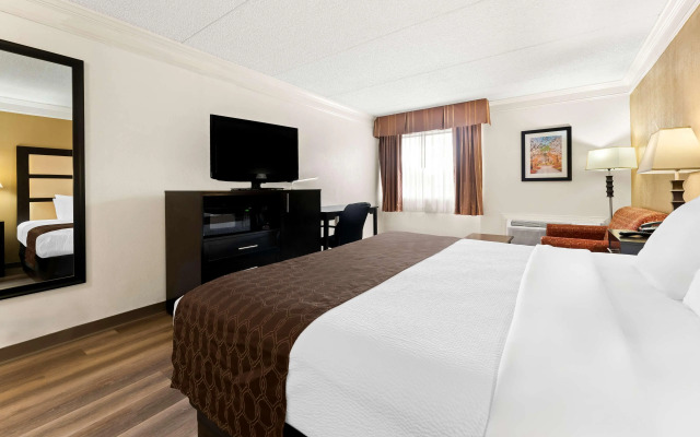 Best Western Riverside Inn