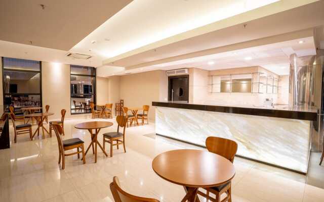 Zahara Hotel