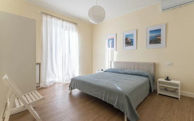 Spacious Apartment In Sori With Terrace