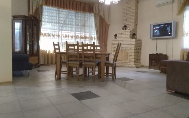 FreeDOM Guesthouse