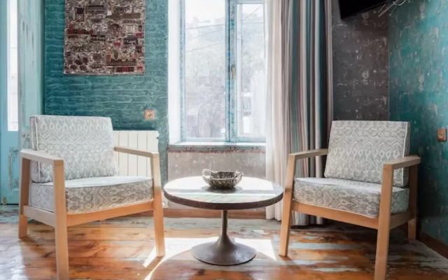 Artisan Boutique Hotel & Gallery