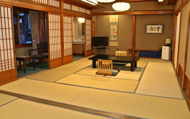 Tsutaya Ryokan