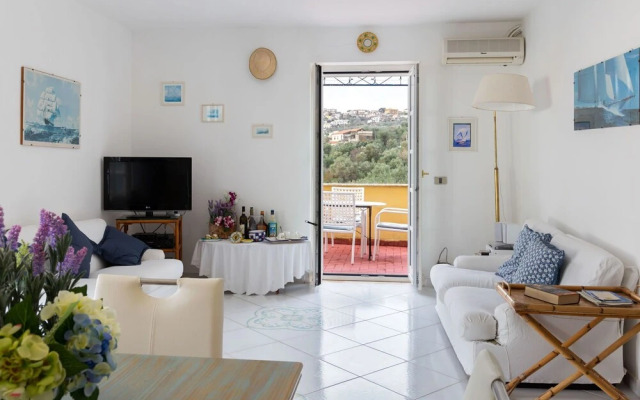 Simple Apartment in Massa Lubrense With Terrace