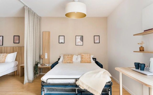 Q7 Lodge Lyon 7