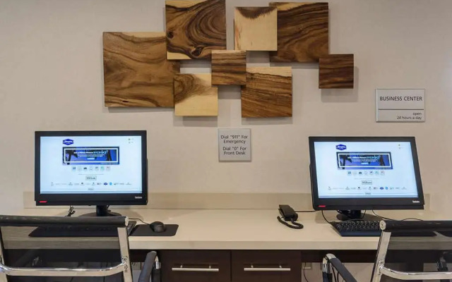 Holiday Inn Express Covington