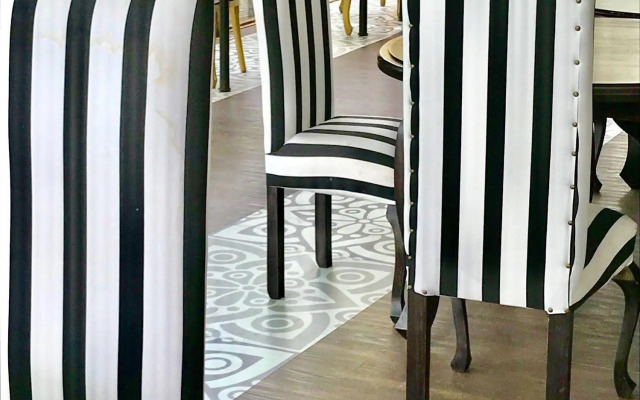 Howard Johnson by Wyndham Olmue