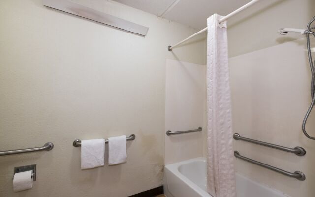 Red Roof Inn Atlanta - Norcross