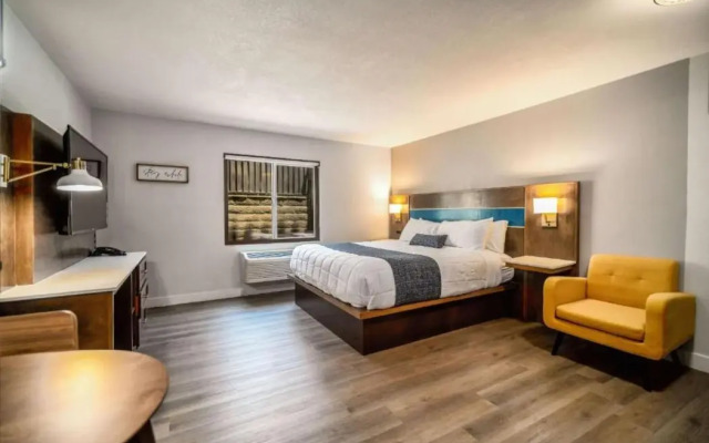 Homestay Suites - Studios & Spas