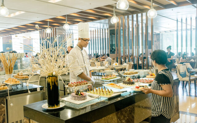 Grand Plaza Hotel Hanoi