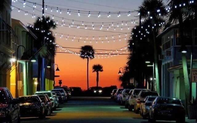 Coconut Inn