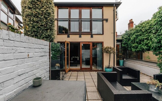 The Herringbone - 3 Bed With Parking Pet Friendly
