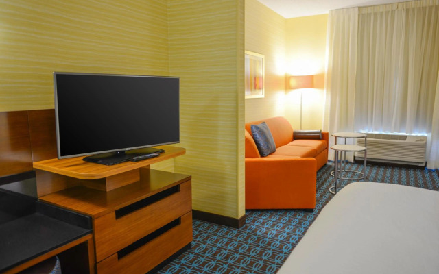Fairfield Inn & Suites Canton South