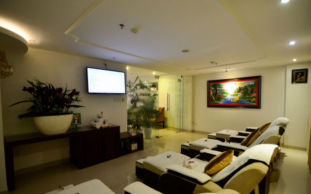 Orange Hotel