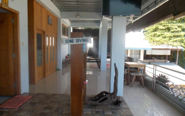 Bajo Sunset Hostel