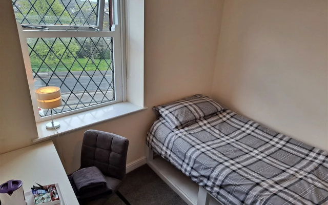 OYO Castle Hotel, Accrington