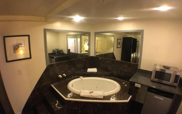 Sterling Gardens Hotel