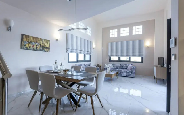 Marina's Villas