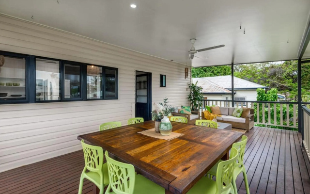 Savannah House – Balcony – Cairns